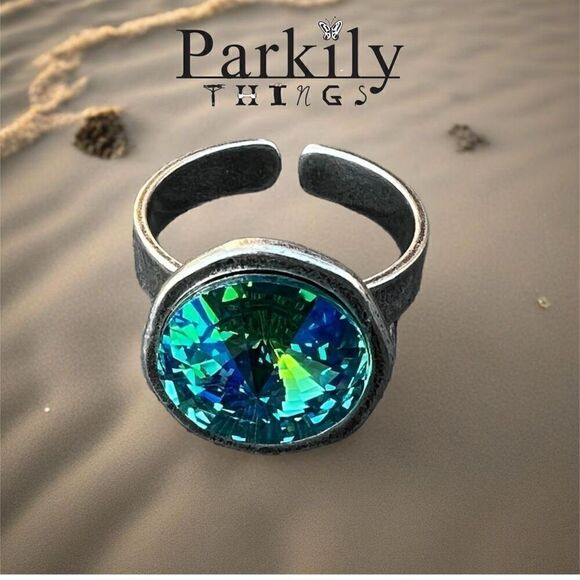 Handcrafted sparkly ring made with Swarovski crystal adjustable fit - Picture 1 of 5
